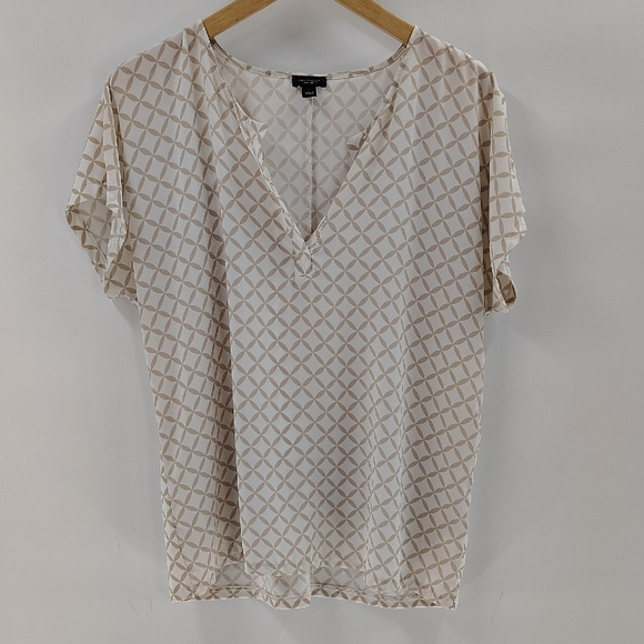 Ann Taylor Factory White And Tan Print Blouse Short Sleeve Size Large - Picture 1 of 6